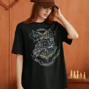 HARRY POTTER X Yuvarlak Yaka Düşük Omuz Kol Baskılı Tişört