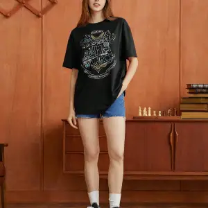 HARRY POTTER X Yuvarlak Yaka Düşük Omuz Kol Baskılı Tişört