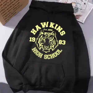 Hawkins Lisesi Baskılı Kapüşonlu Üstler Kadınlar İçin Kışlık Polar Sıcak Sweatshirtler Basit