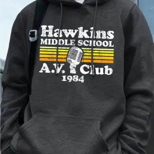 Hawkins Ortaokulu A.V. Club Prints Erkek Kapüşonluları Sonbahar Cepli Kazak Temel Polar Gevşe