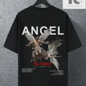 Hypemode Erkek Soyut Figür ve Harf Baskı Kısa Kollu Yuvarlak Yaka Tişört