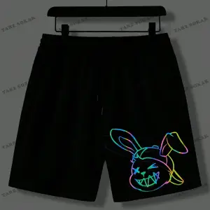 Hypemode Reflektif Detaylı Çizgi Film Baskılı Erkek Tişört ve Şort Takım