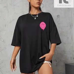 İfade & Slogan Grafikli Düşük Omuzlu Tişört