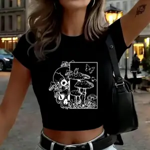 İskelet Mantar Kelebek Baskılar Kadın Kırpma T-Shirt Yaz Yüksek Elastik Yumuşak Üstler İnce K