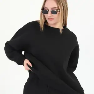 Kadın 3 İplik Bisiklet Yaka Uzun Kollu Beyaz