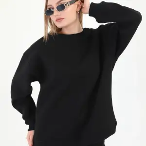 Kadın 3 İplik Bisiklet Yaka Uzun Kollu Beyaz