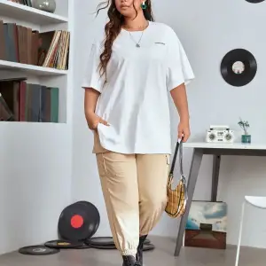 Kadın Beyaz Confied Baskılı Bisiklet Yaka Tshirt