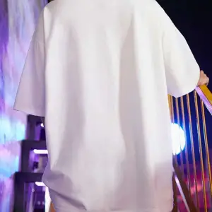 Kadın Beyaz Dragon Baskılı Oversize Bisiklet Yaka T-shirt