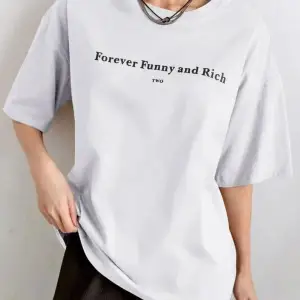 Kadın Beyaz Funny And Rich Baskılı Oversize T-Shirt