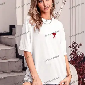 Kadın Beyaz Kalp Baskılı Oversize