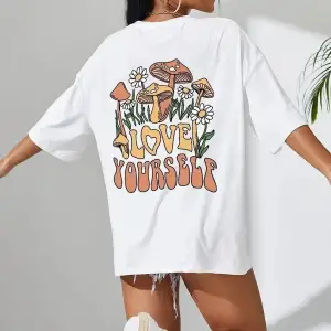 Kadın Beyaz Love Yourself Baskılı Oversize T-shirt