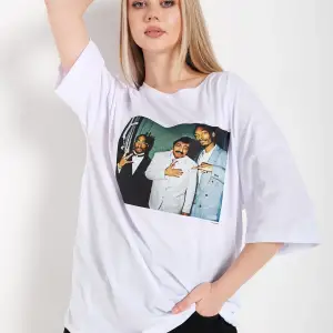 Kadın Beyaz Müslüm Gürses Baskılı Tshırt