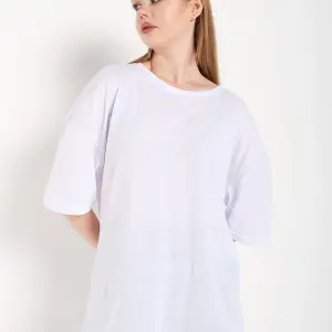 Kadın Beyaz Oversize T-shirt