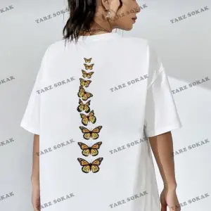 Kadın Beyaz Sırt Detay Kelebek Baskılı Oversize