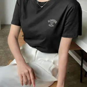 Kadın Beyaz Sunshine Baskılı Oversize Tişört