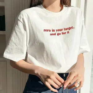 Kadın Beyaz Zero In Your Target Baskılı Oversize T-Shirt