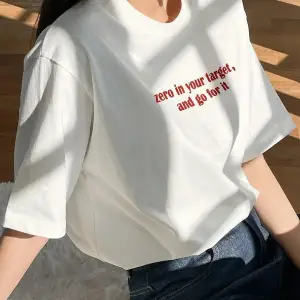 Kadın Beyaz Zero In Your Target Baskılı Oversize T-Shirt