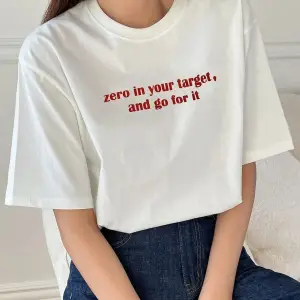 Kadın Beyaz Zero In Your Target Baskılı Oversize T-Shirt