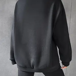 Kadın Brooklyn Baskılı Oversize Bisiklet Yaka Sweatshirt Siyah