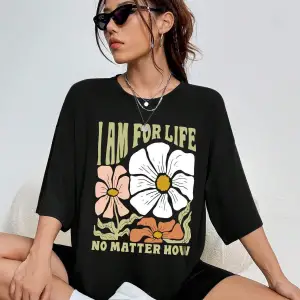 Kadın Çiçek Desenli Bol Kesim Tişört