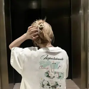 Kadın Çiçekli Baskılı Oversize Kısa Kollu Beyaz Pinterest