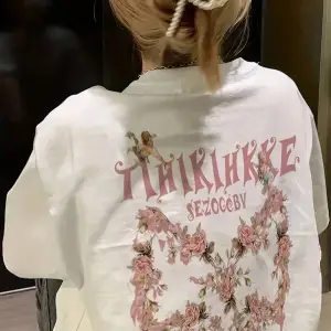 Kadın Çiçekli Baskılı Oversize Kısa Kollu Beyaz Pinterest