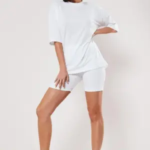 Kadın Düz Beyaz Oversize T-shirt