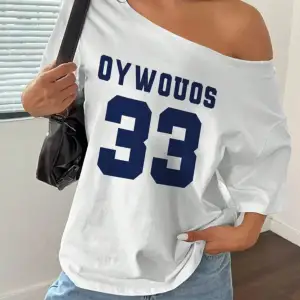 Kadın Kayık Yaka Oywouos Baskılı Oversize %100 Pamuk