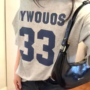 Kadın Kayık Yaka Oywouos Baskılı Oversize %100 Pamuk