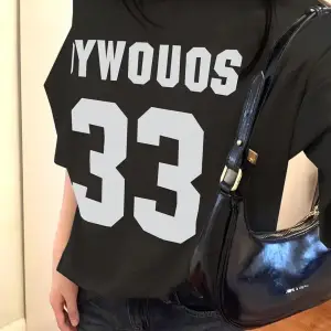 Kadın Kayık Yaka Oywouos Baskılı Oversize %100 Pamuk