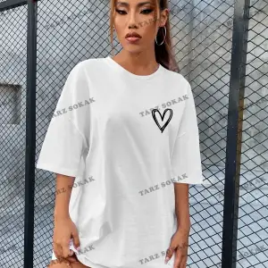 Kadın Küçük Kalp Baskılı Oversize