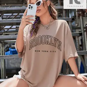 Kadın Loose Fit Teddy Bear ve Amerikan Doları Baskılı Yaz Tişörtü