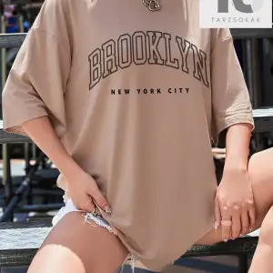 Kadın Loose Fit Teddy Bear ve Amerikan Doları Baskılı Yaz Tişörtü