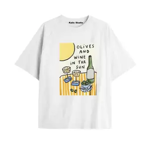 Kadın Oversize Olives and Wine Tshirt Beyaz