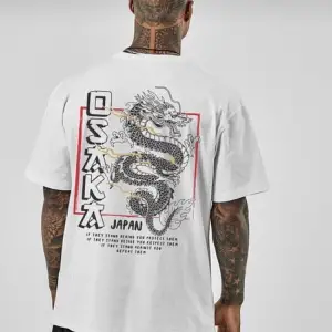 Kadın Oversize Osaka Baskılı Beyaz Tshirt