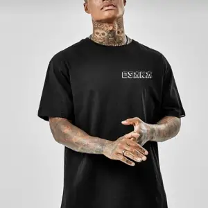 Kadın Oversize Osaka Baskılı Siyah Tshirt