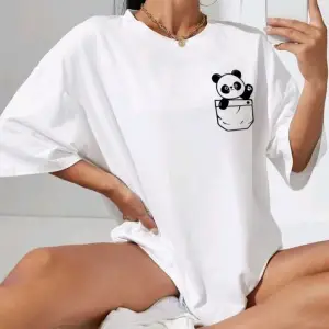 Kadın Panda Baskılı Bej Beyaz T-shirt Oversize