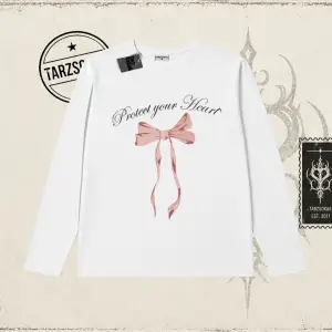 Kadın Protect Your Heart Biskilet Yaka  Long Sleeve Beyaz