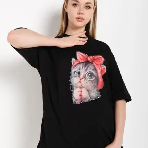 Kadın Siyah Kedi Baskılı Oversize Tişört