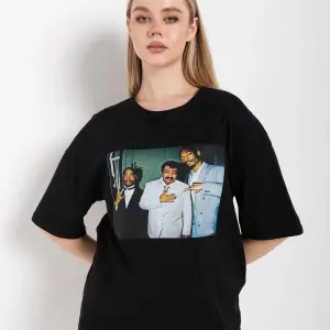 Kadın Siyah Müslüm Gürses Baskılı Tshırt