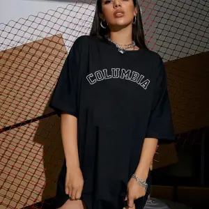 Kadın Siyah Oversize Columbıa T-shirt