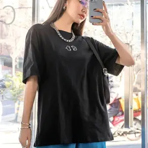 Kadın Siyah Penguen Baskılı Oversize T-shirt