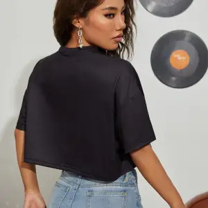 Kadın Siyah Sunset Baskılı Oversize Crop