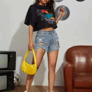 Kadın Siyah Sunset Baskılı Oversize Crop