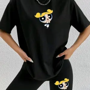 Kadın Siyah Toparlayıcı Tayt Ve Tshirt Kombini Alt-üst Takım