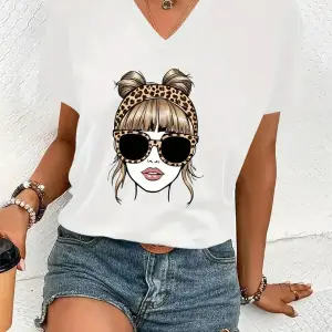 Kadın V yaka Beyaz Siyah T-Shirt Baskılı Oversize