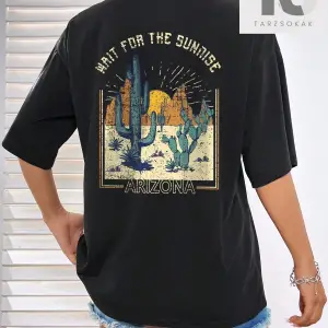 Kaktüs ve Slogan Grafikli Düşük Omuzlu Tişört