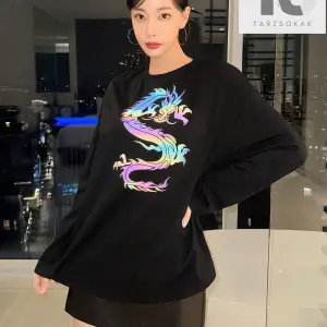 Kalp Desenli Düşük Omuz Tişört