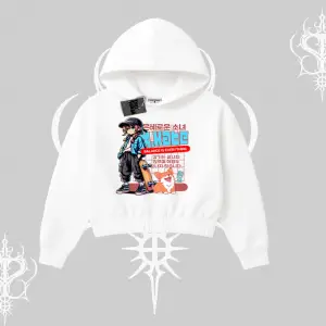 Kapşonlu Crop Sweatshirt Anime Hiker Girl Balance Is Everything Baskılı