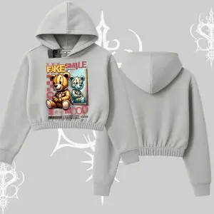 Kapşonlu Crop Sweatshirt Fake Smile Mood Ayıcık Grafik Baskılı